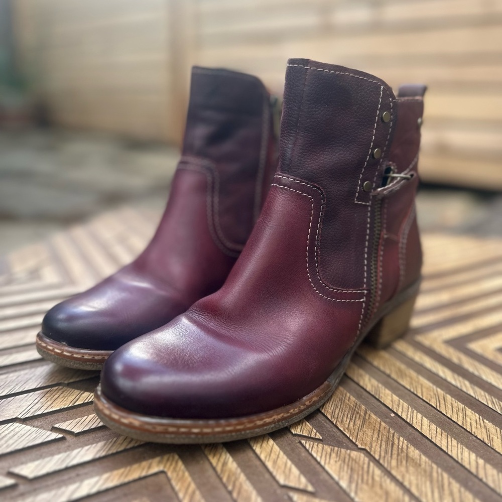 Pikolinos Zaragoza Burgundy Leather Ankle Boots